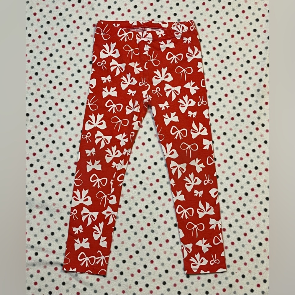 🌟❣️4/$10❣️🌟Sz 5t Holiday Leggings Red with White Bow Print Children’s Place